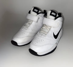 Nike Kids Basketball Boot / Shoe Team Hustle D 5 - White/Black