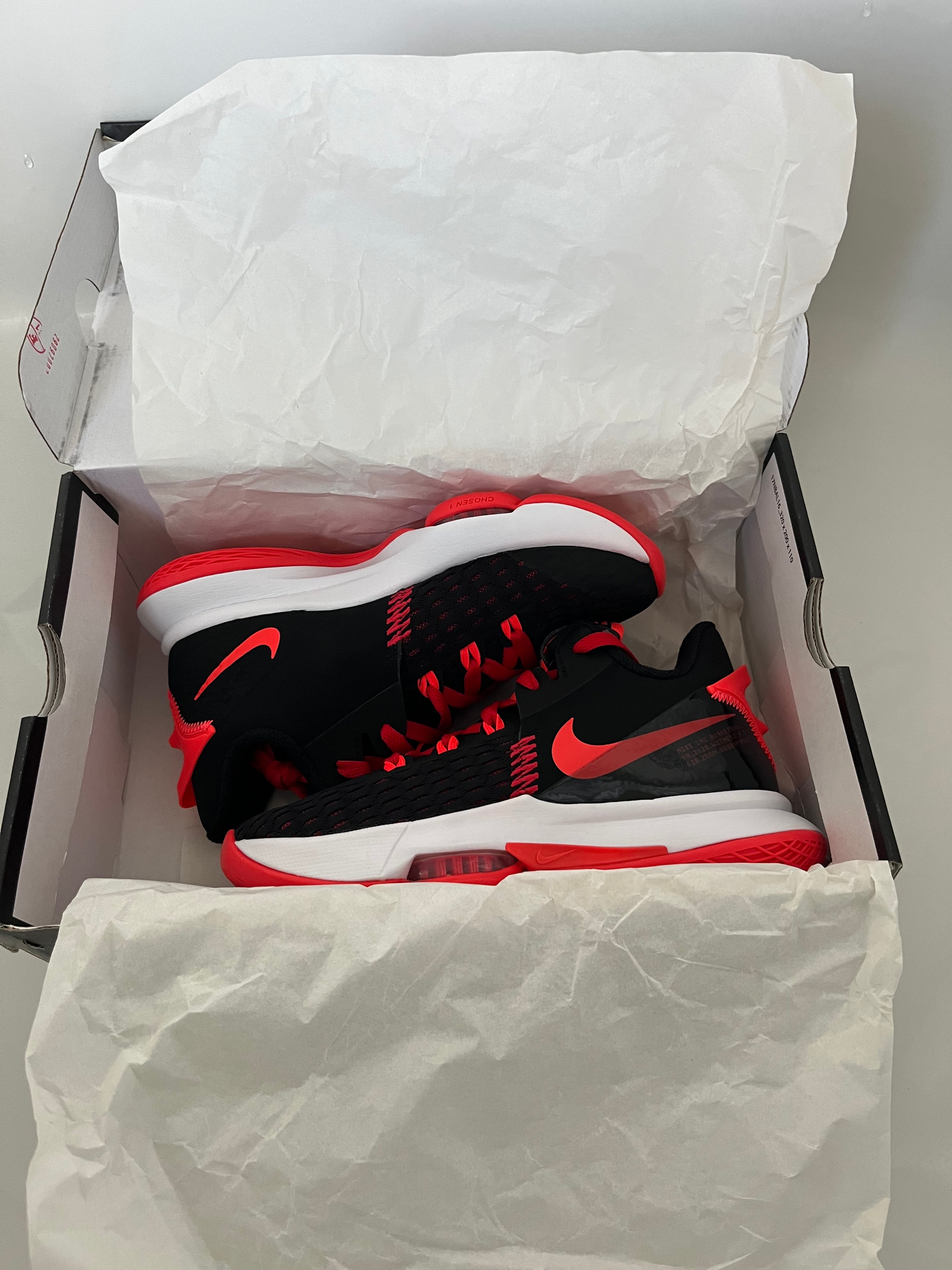 Nike Lebron Witness 5 Basketball Boot/Shoe - Black/Bright Crimson/University Red