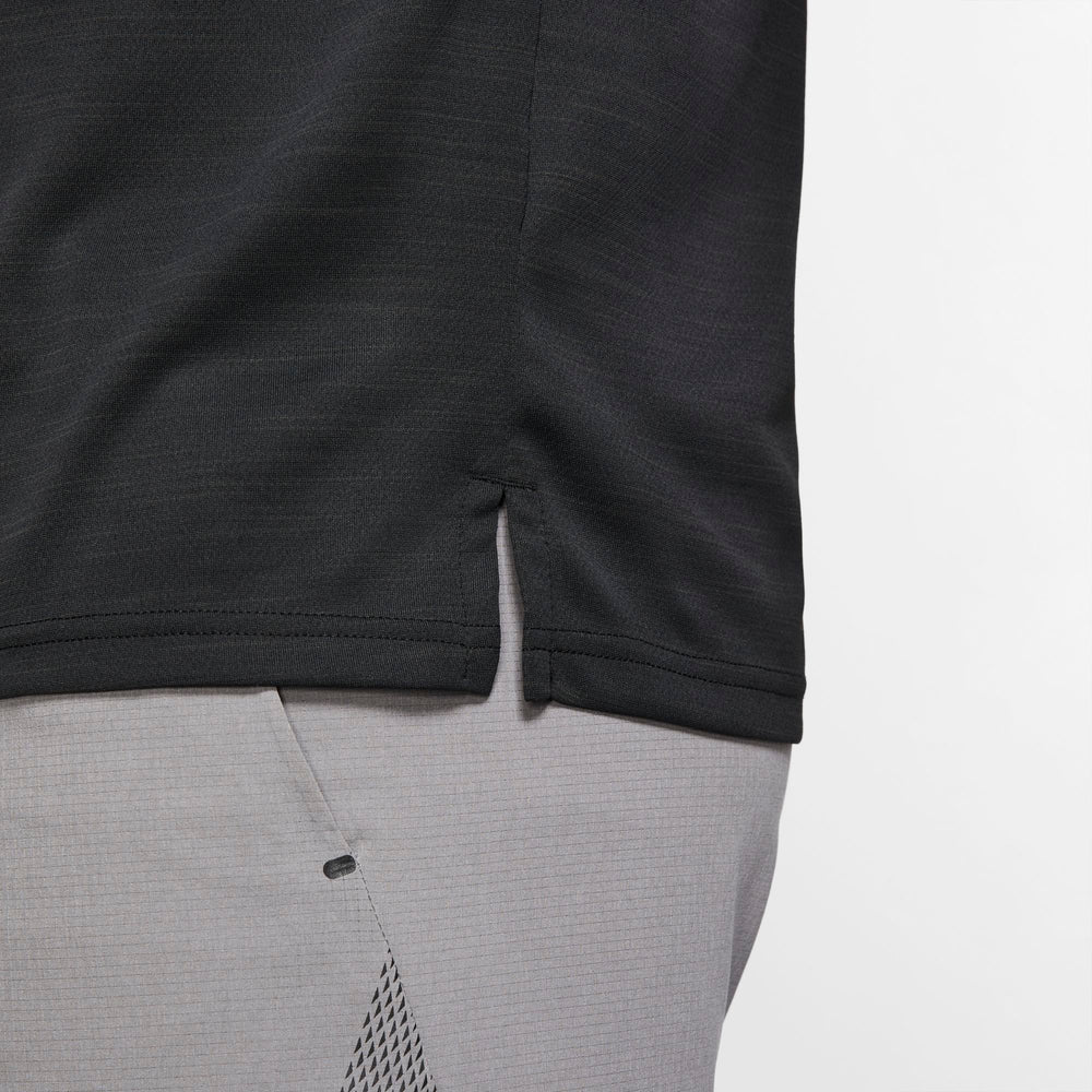 Nike Training Superset Short Sleeved Top - Black/Metallic Hematite NK-AJ8021-010